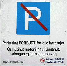 Zweisprachige dänisch-grönländische Tafel