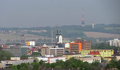 Panorama von Marienberg, im Hintergrund der Fernsehsender in Hoschialkowitz